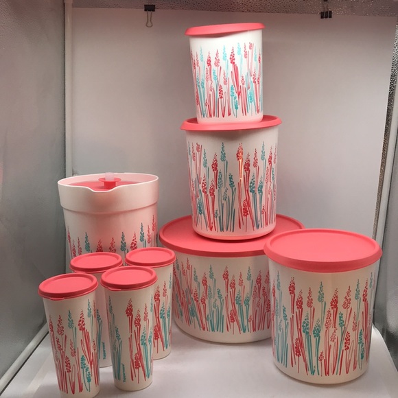 Tupperware  Set of 8  One touch Canister ,1 Jumbo  Jug & (4) Tumbler - Picture 4 of 16